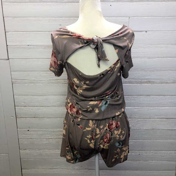Brown Flowered Print Romper - Picture 3 of 3